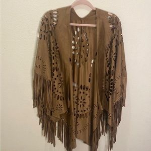 NWT: Brown cutout Shaw!